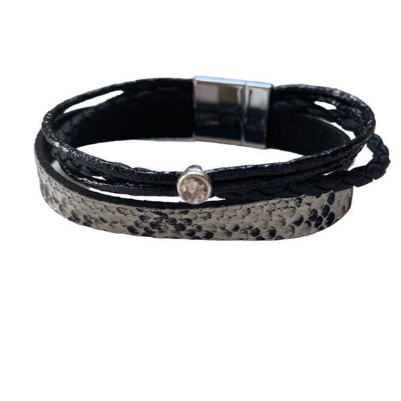Magnetic Multi Strand Snake Pattern Braided Black & White Rhinestone Bracelet - Picture 3 of 7